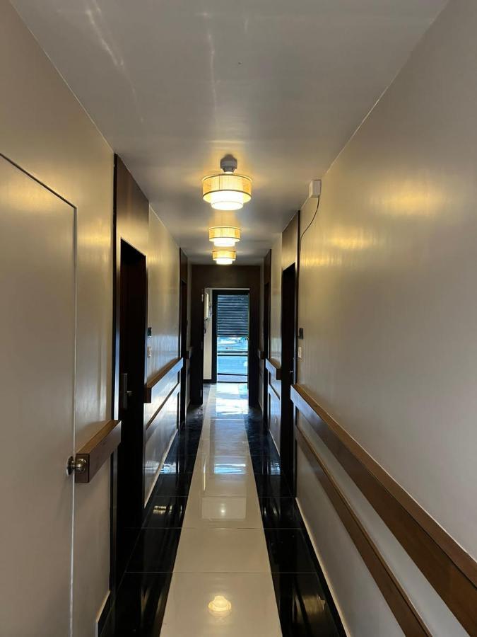 The Convoy Hotel Дибругар Екстериор снимка